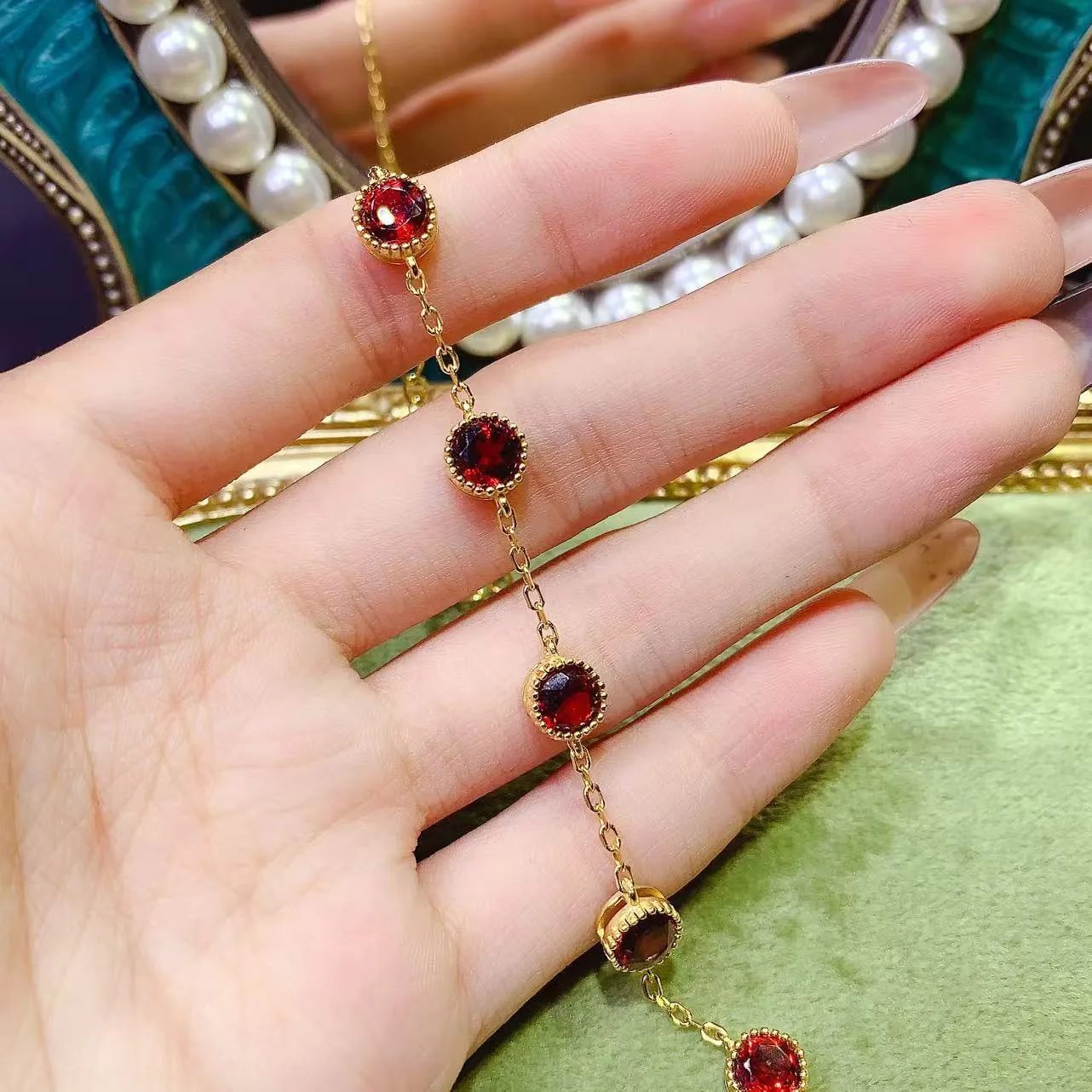 

5mm Natural Garnet Bracelet S925 Sterling Silver Certificate Fine Fashion Simple Design Charm Weddings Jewelry for Women FS