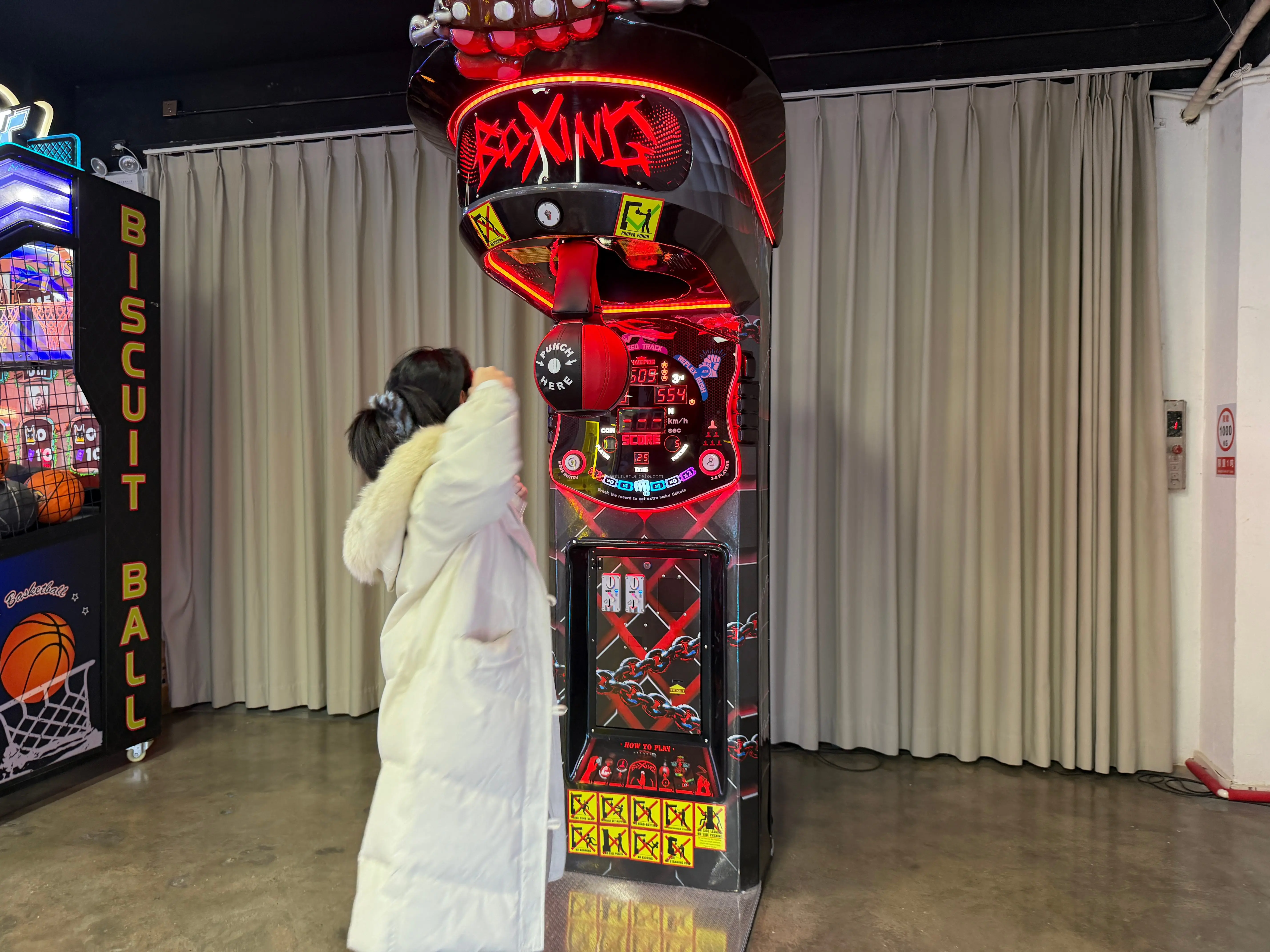 Boxing Punch Machine, Coin Operated Arcade Game, Sport Boxer Trainer for Gym Bar Amusement Center, Interactive Fitness Equipment