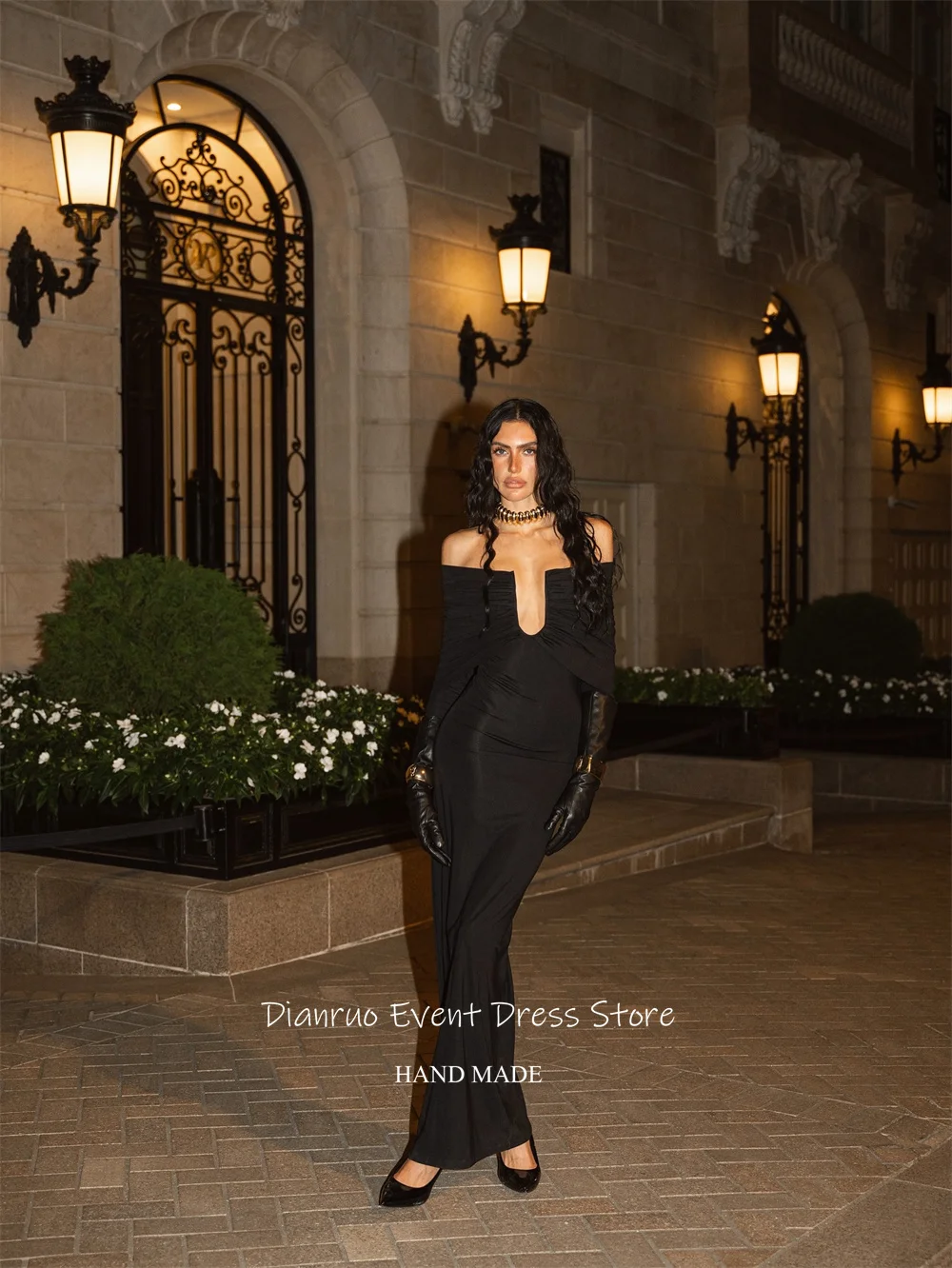 ชุดราตรีเซ็กซี่เปิดไหล่ ดีไซน์ผ่าข้าง แบรนด์ Dianruo สีดำ สง่างาม ทรงตรง สำหรับงานพรอม ปี 2026 รับตัดตามสั่ง