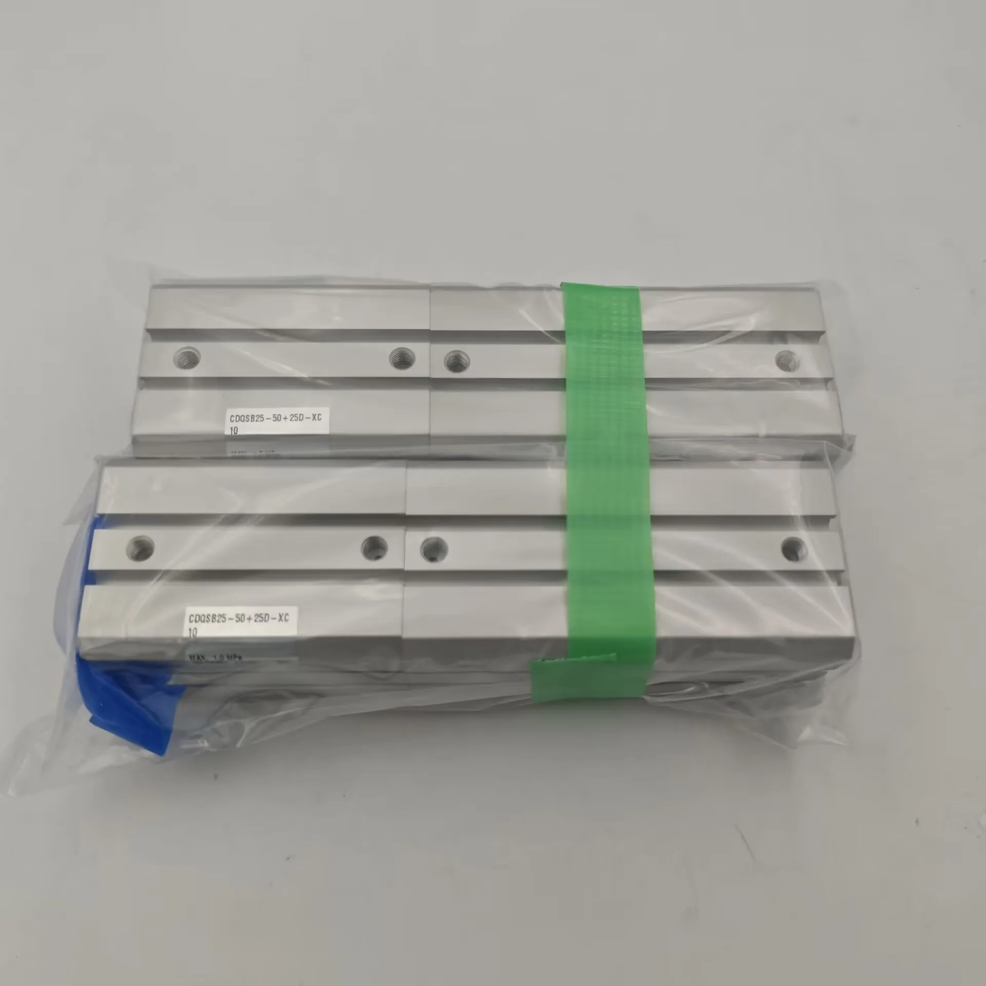 

Original Genuine SMC Thin Profile Cylinder with Guide Rod CDQSB25-15+20DM-XC11 Pneumatic Cylinder