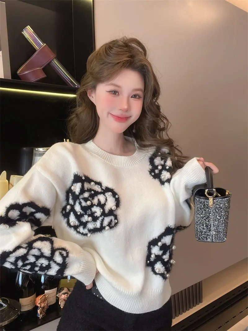 Fashionable Floral Beading Women's Knitted Pullovers Autumn Winter Elegant O-neck Slim Soft Vintage Sweaters