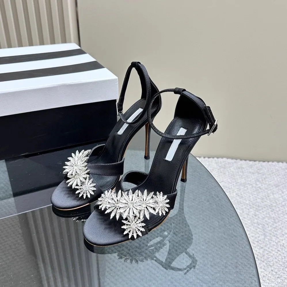 Rhinestones Flowers Sandalias De Mujer Verano One Word Belt Topuklu Ayakkabı Buckle Strap Huaraches Round Toe Stiletto High Heel