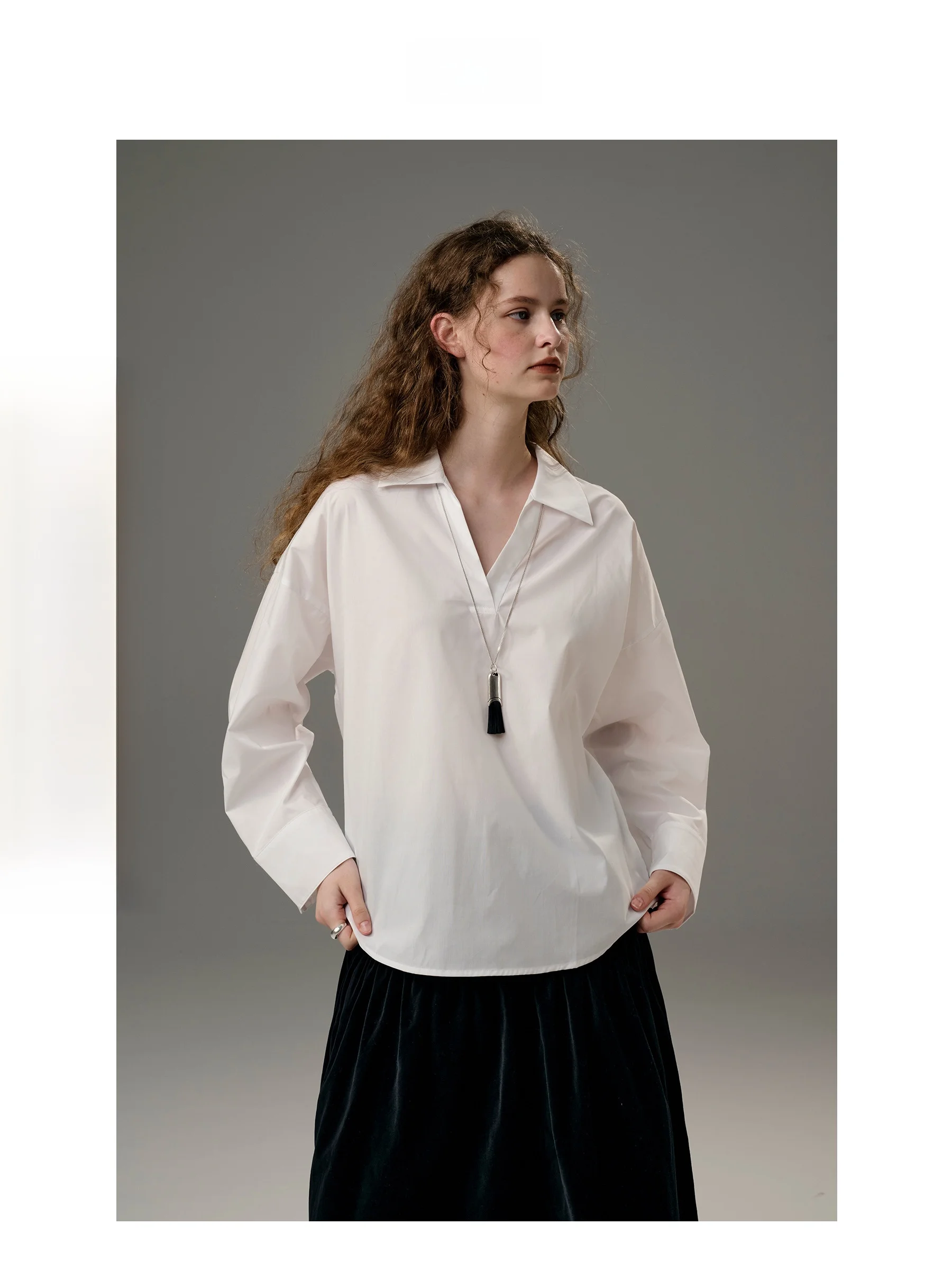 

UNID Cool Tech Loose Fit Classic Collar Deep V Basic Two Color Breathable Polyester Blend Long Sve Women's irt