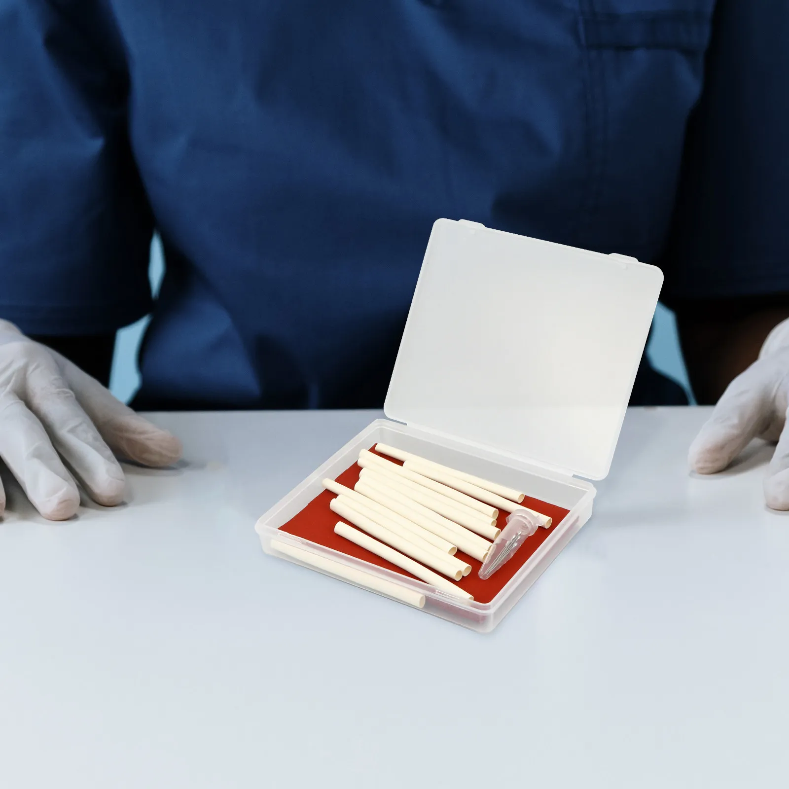 

Набор для тренировки наложения швов на кровеносных сосудах: реалистичная однослойная имитация сосудов для отработки хирургических навыков и обучения