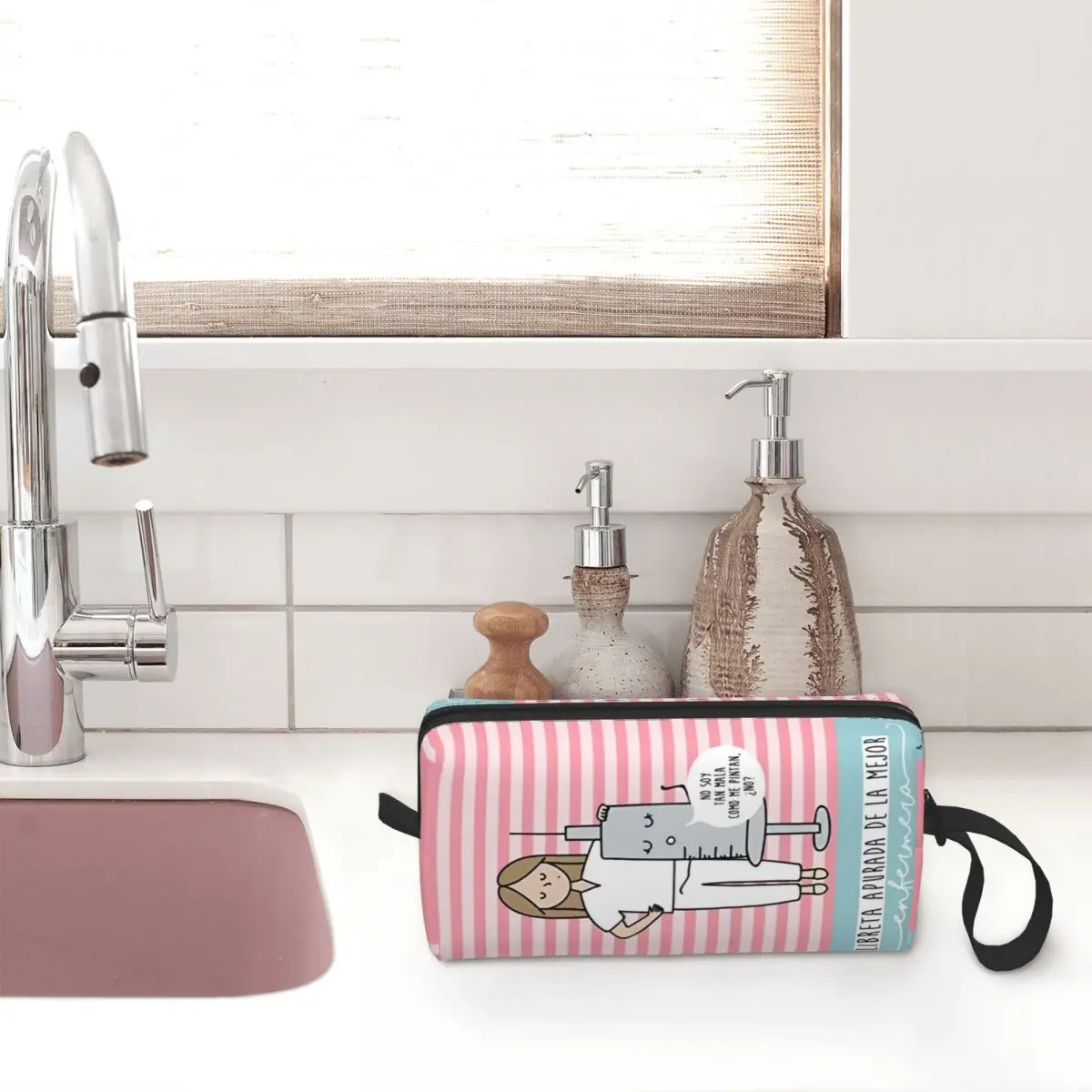 Custom Enfermera En Apuros Doctor Nurse Medicine Cosmetic Bag for Women Makeup Toiletry Organizer Ladies Beauty Storage Dopp Kit