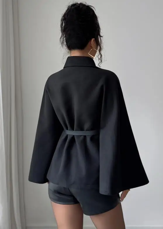 الملابس النسائية 2025 الخريف والشتاء أحدث أنيقة أسلوب بسيط بلون زر معطف واسع الأكمام التنقل معطف الرجعية