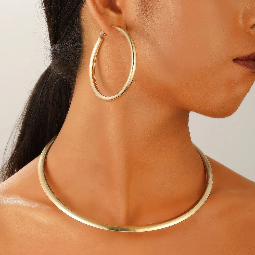 Classic Personality Geometric Metal Smooth Round Hoop Earrings for Women Charm Enfashion Earring Chokers Jewelry Colorfast Gift