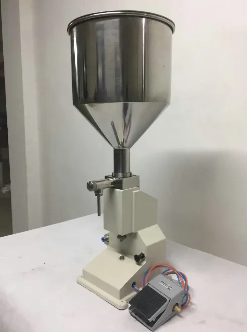 

A02 Пневматическая машина для наполнения кремом и жидкостью, высокоточное измерение и наполнение