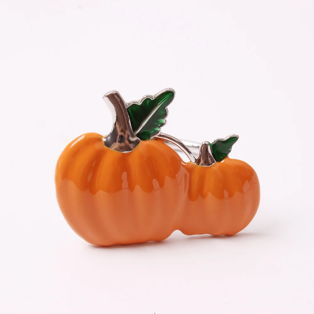 4PCS Pumpkin Napkin Rings ,Maple Leaf Napkin Holder for Festival Home Dinning Room Party Table Decor