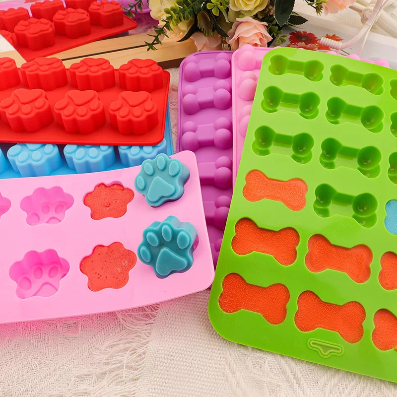 Puppy Dog Paw and Bone Silicone Molds Food Grade Baking Molds for Chocolate Jelly Ice Cube Dog Treats Biscuits Reusable Bakeware