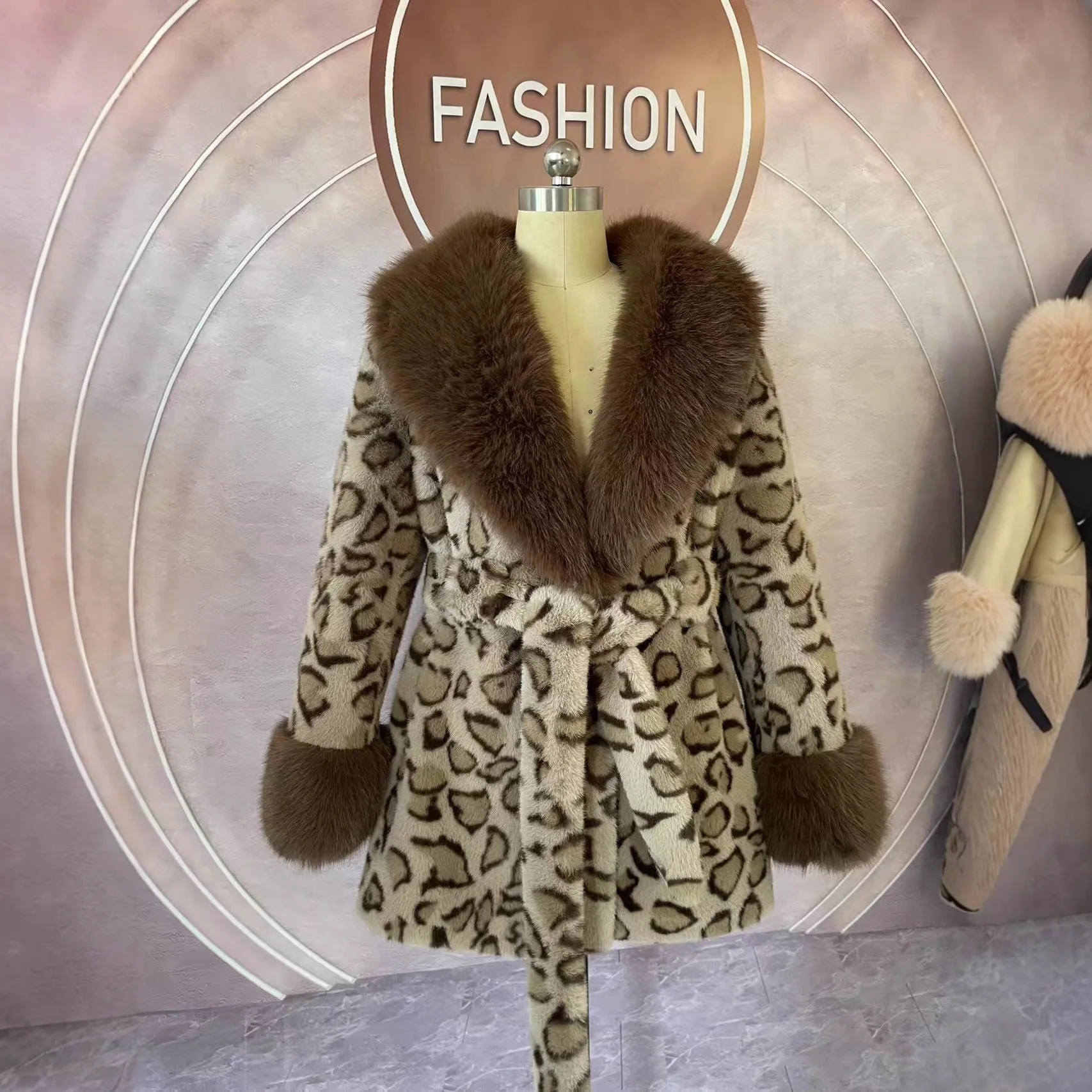 Fashion Style for Women Fur Jacket Lace-up Oversized Faux Fur Coat Lapel Fluffy Hairy Soft Jackets for Women Thick Outerwear New
