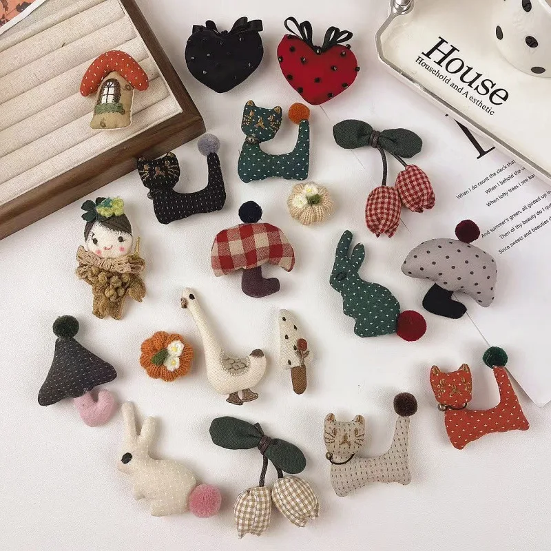 Очаровательная-3d-брошь-в-виде-кролика-и-цветочного-домика-ручной-работы-из-ткани-плюшевая-для-одежды-сумок-аксессуаров-милая-кавайная-универсальная