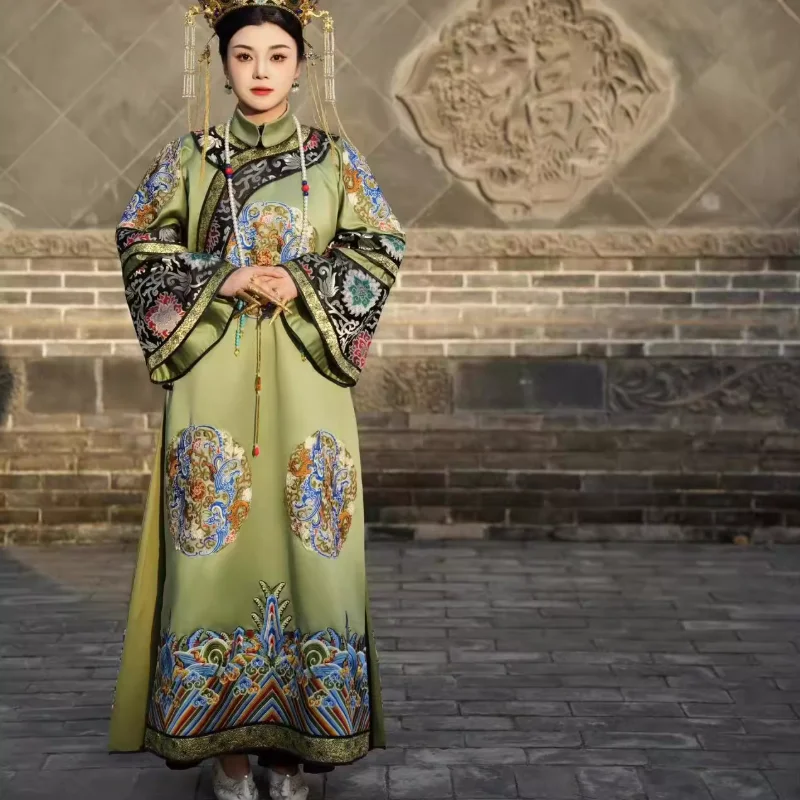 

Платье Noble Consorts китайской династии Цин в качестве императорской королевы