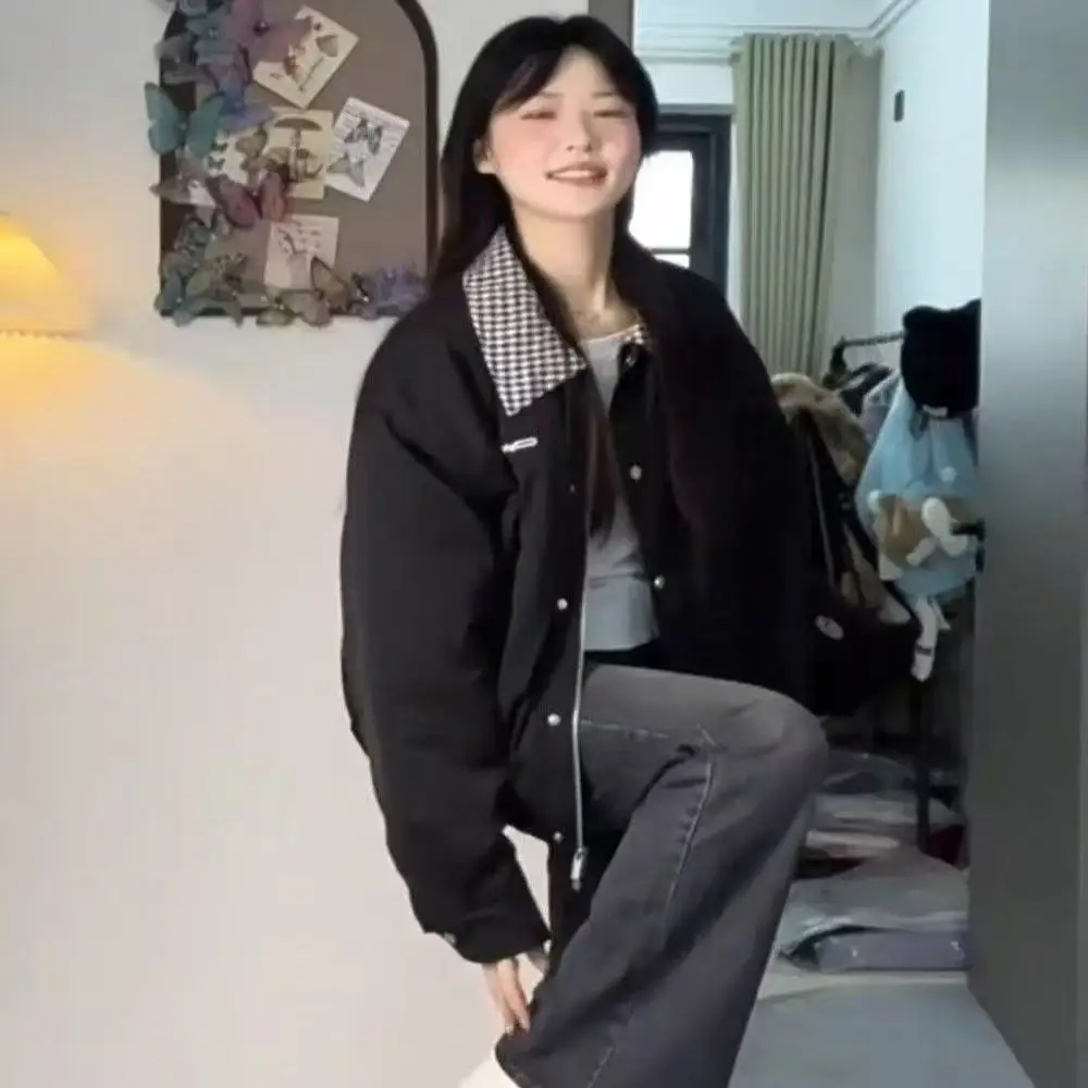 

Университетские куртки женские уютные прочные металлические пряжки в клетку из овечьей шерсти жаккардовые японские стираемые воротник-стойка термокофейная лаванда