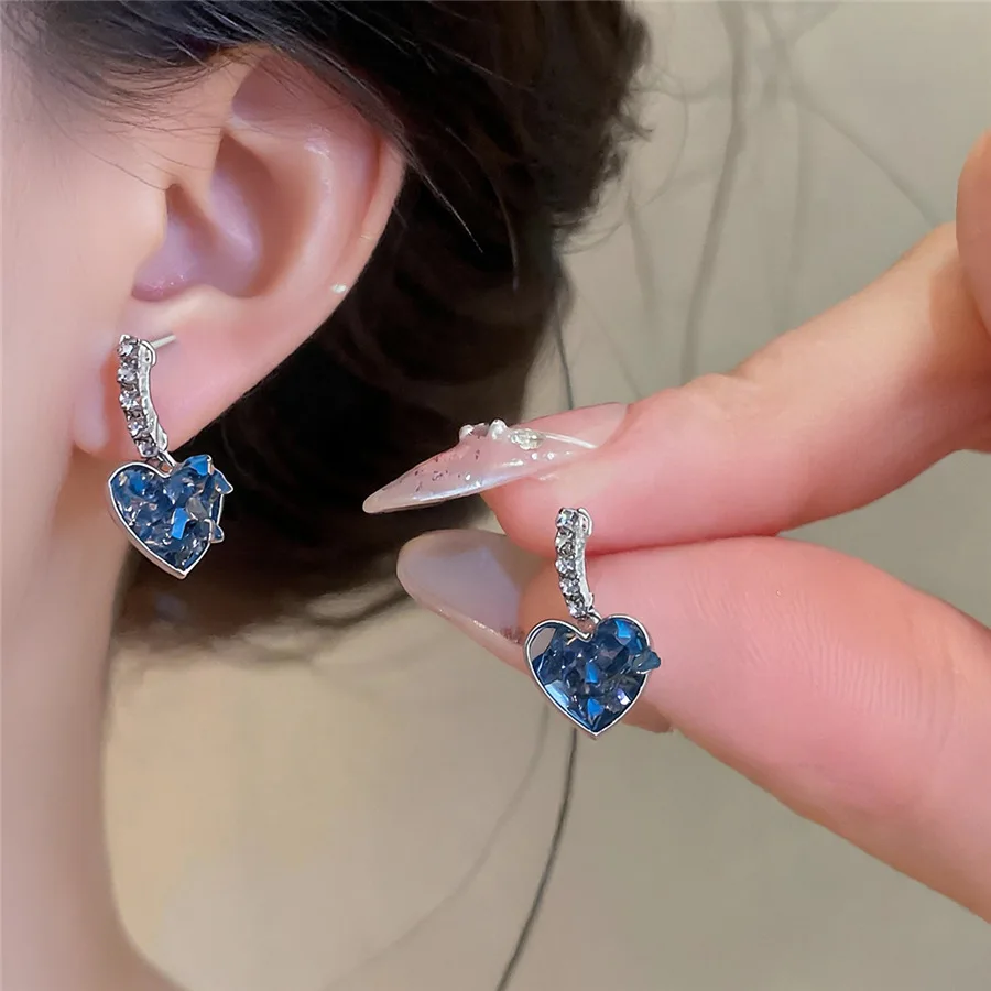Tiny Clear Sea Blue Rhinestones Drop Earrings Irregular Glass Beads Heart Dangle Earrings Elegant Sweet Dating Ear Jewelry K