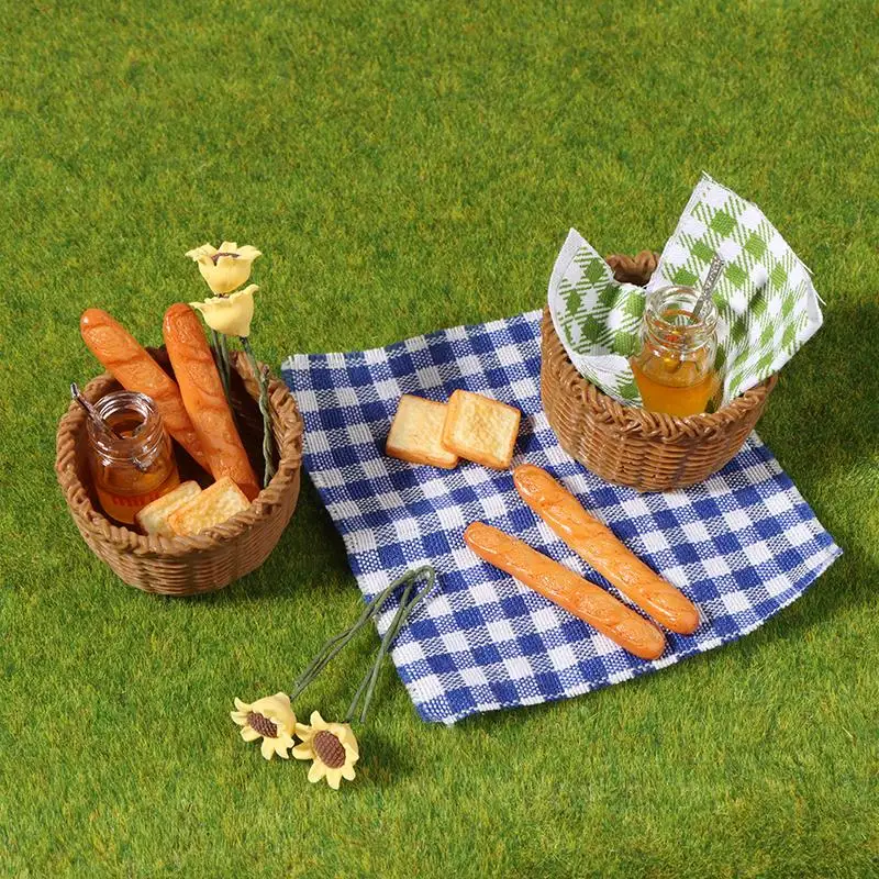 1Set 1:12 Dollhouse Miniature Honey Bread Basket Picnic Basket Model Kitchen Accessories For Doll House Decor Kids Play Toys