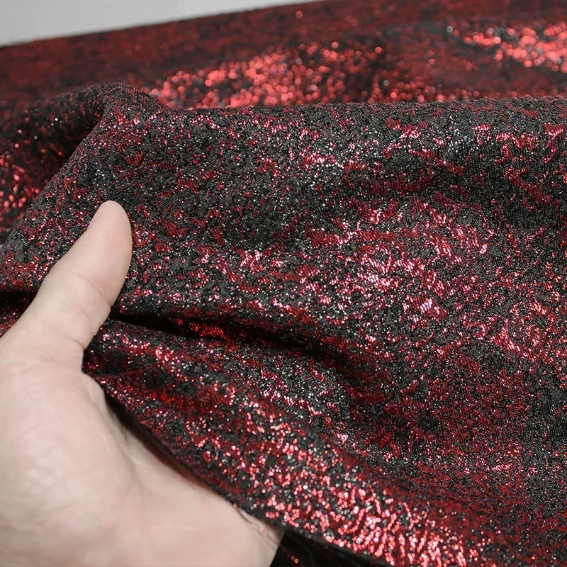 

Black Red Double-sided Glossy Jacquard Fabric Contour Shaped Clothing Textile Designer Fabrics Cloth for Diy Sewing