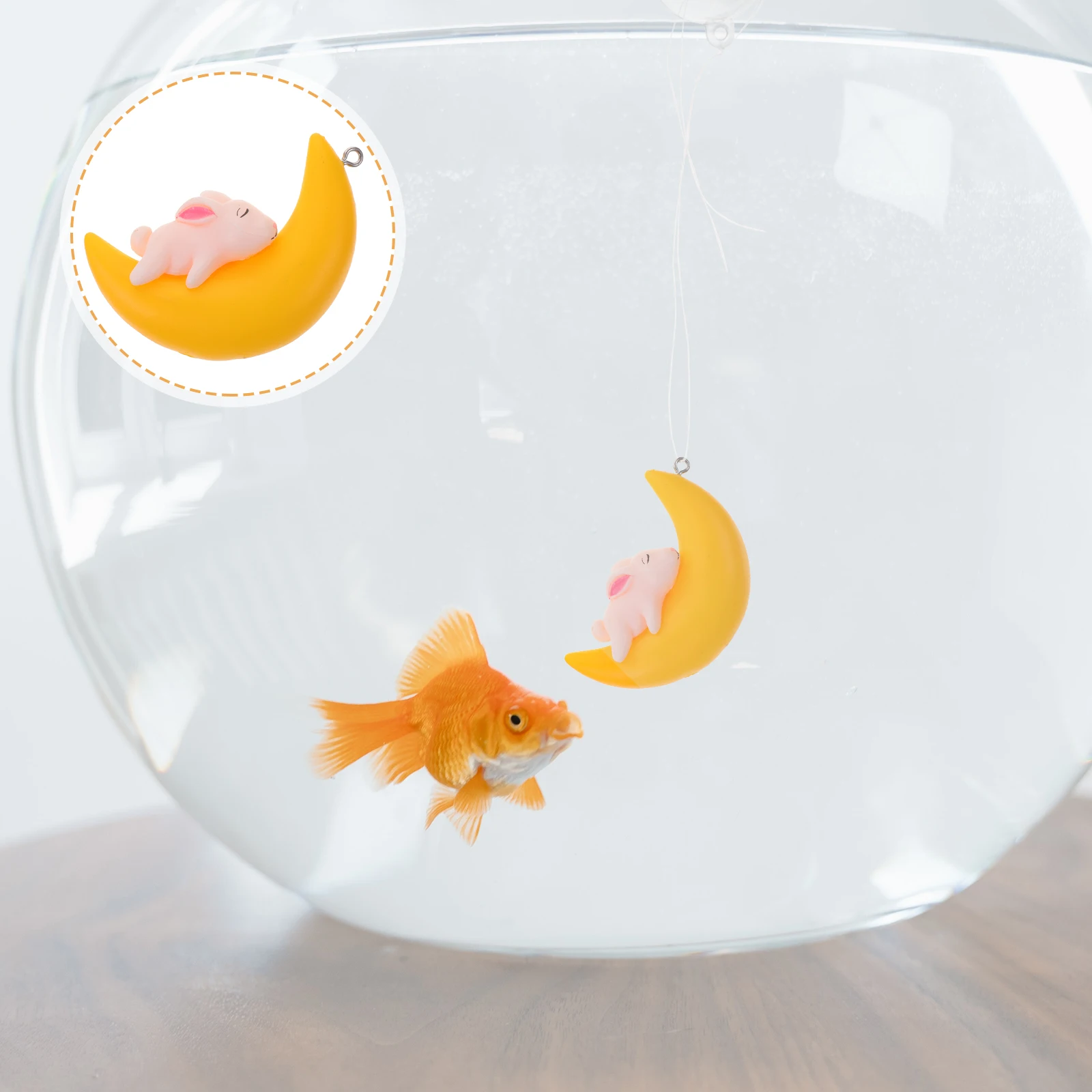 

2Pcs Moon Hanging Ornament Floating Fish Tank Decoration Realistic Aquarium Landscape Craft Fish Tank Accessories