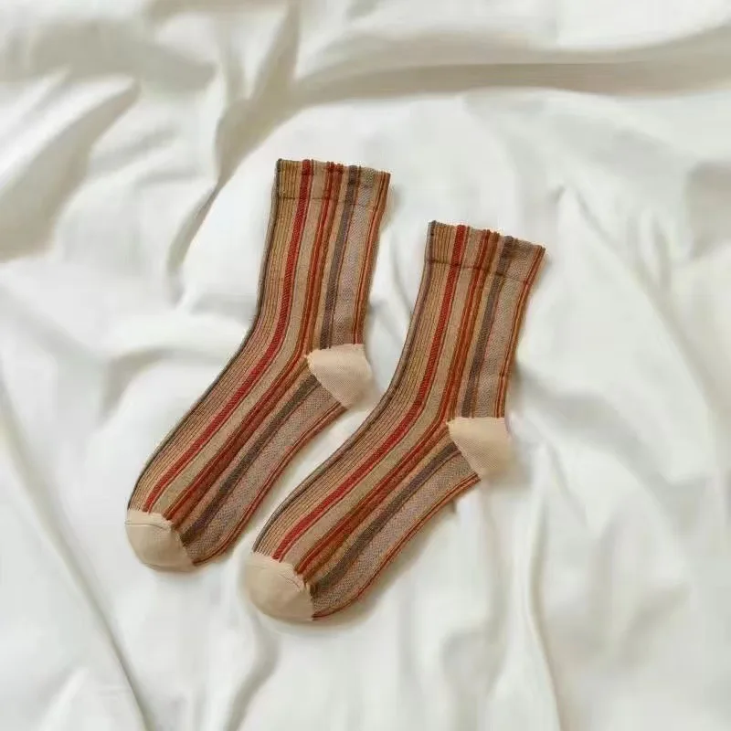 1/5 Paar farbige vertikal gestreifte Damen-Mittelrohrsocken, modische Retro-Kunst, ethnischer Stil, weiche, bequeme Vier-Jahreszeiten-Freizeitsocken – Detail 2