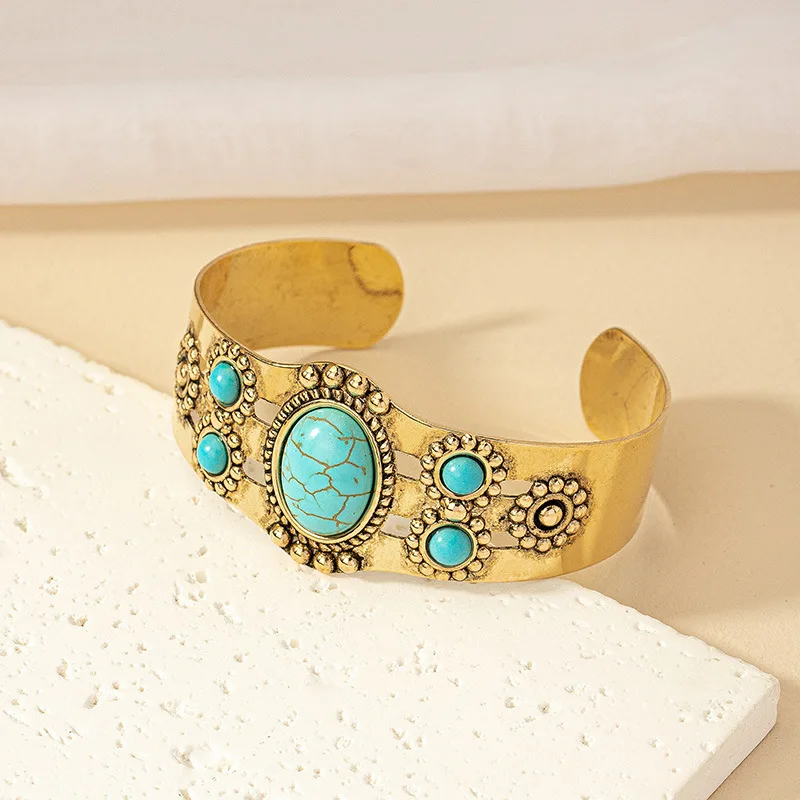 Western Jewelry Wholesale Blue Turquoise Bangle Gemstone Bracelet Southwestern Style Boho-Chic Faux Turquoise Cuff Bracelet