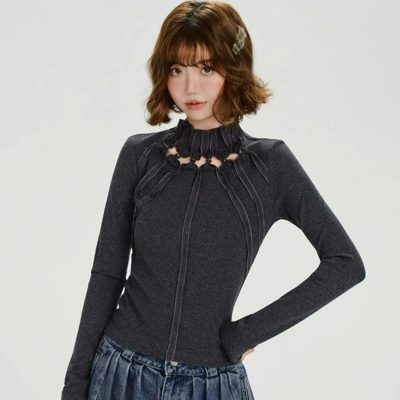 

Темно-серая женская футболка с вырезом и полувысоким воротником и длинными рукавами, осень 2026, новая мода для похудения, милый крутой топ с внутренним слоем для девочек