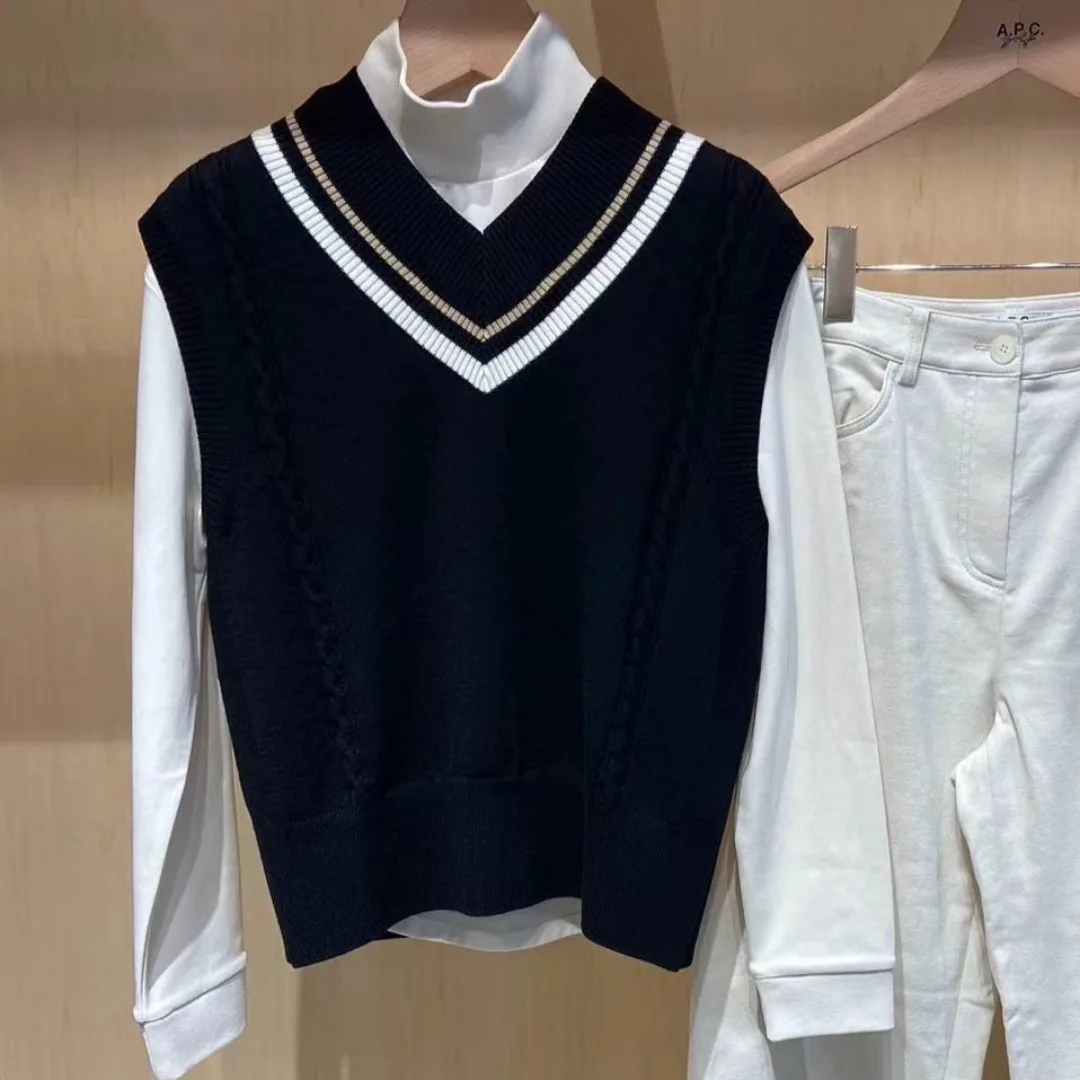 Women's Golf Vest 2026 Fall New Original Korean V-Neck Knit Stretch Warm Slimming Wool Blend Soft Breathable Lightweight Casual