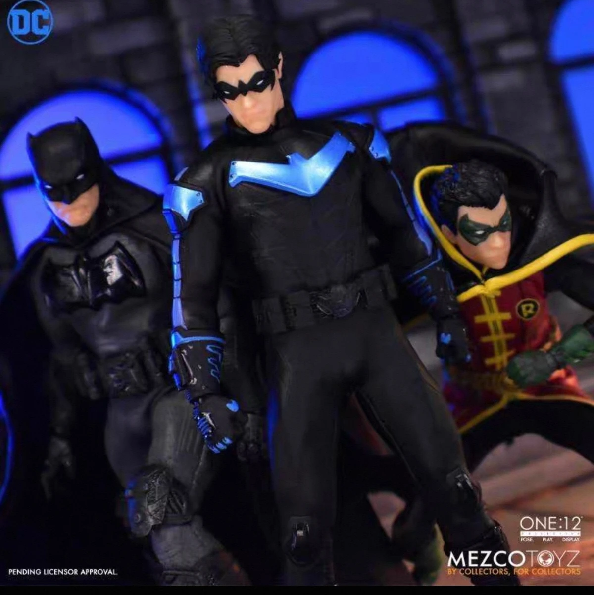 

В наличии: Коллекционная фигурка Mezco Ant 1:12 DC Comics Edition Nightwing, аниме-фигурка, игрушка, подарок для коллекционера