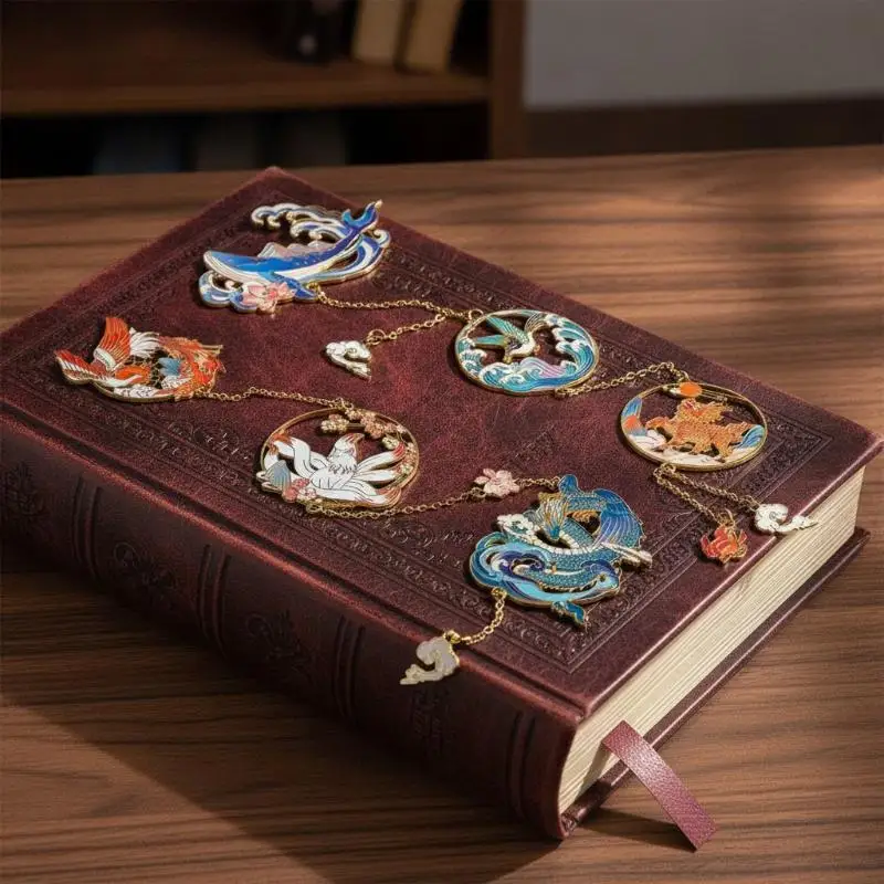 New 1 PCS Vintage Metal Bookmarks Stationery Gift Book Clip Chinese Style Hollow Tag Read Marks Book
