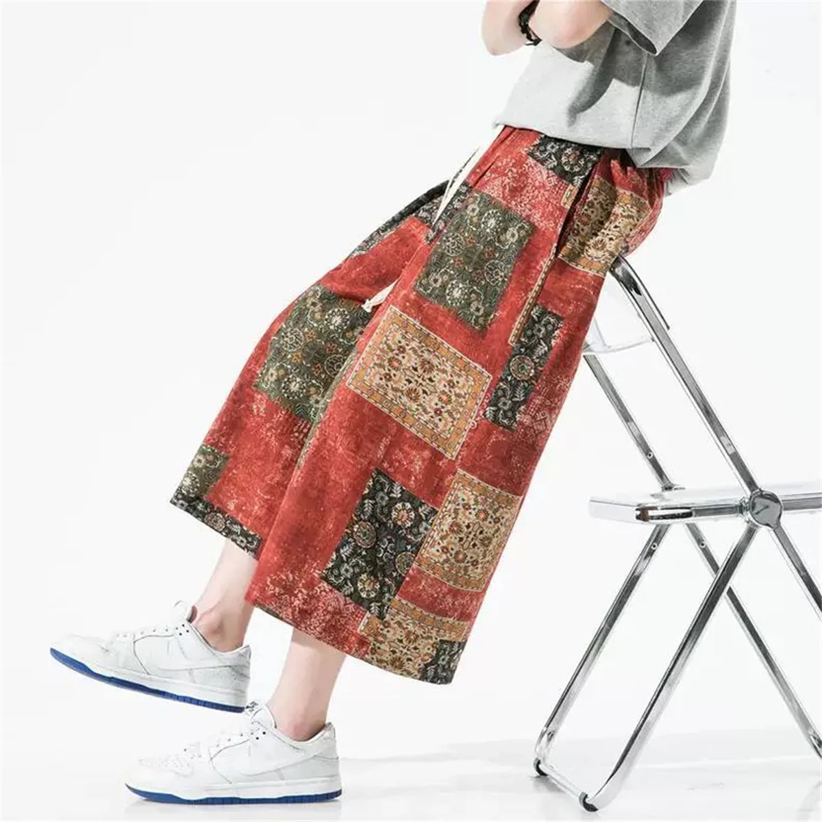 New 2025 Summer Chinese Style Floral Print Wide Leg Straight Cut Beach Pants Seven Inches Loose Fit Casual Trousers for Men
