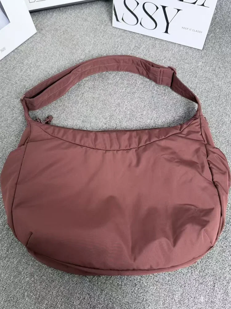 

Большая повседневная универсальная женская сумка через плечо Capaci, практичная космическая большая пушистая сумка на одно плечо для всех Ocns