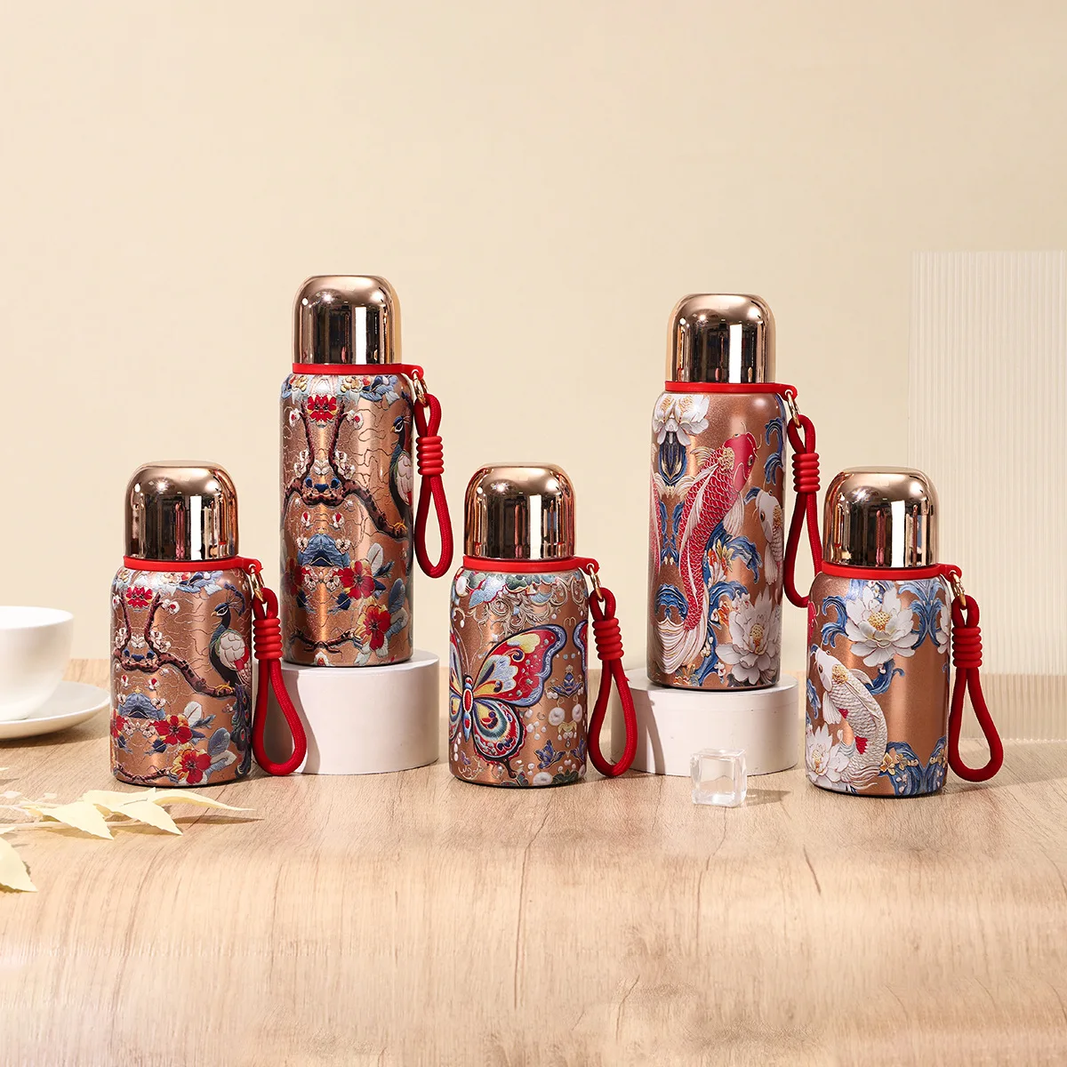 

"Trendy Chinese-Style Thermos - 304 Stainless Steel Mini Water Bottle with Retro Handle - Portable Cute 'Fatty Ding' Design Cup"