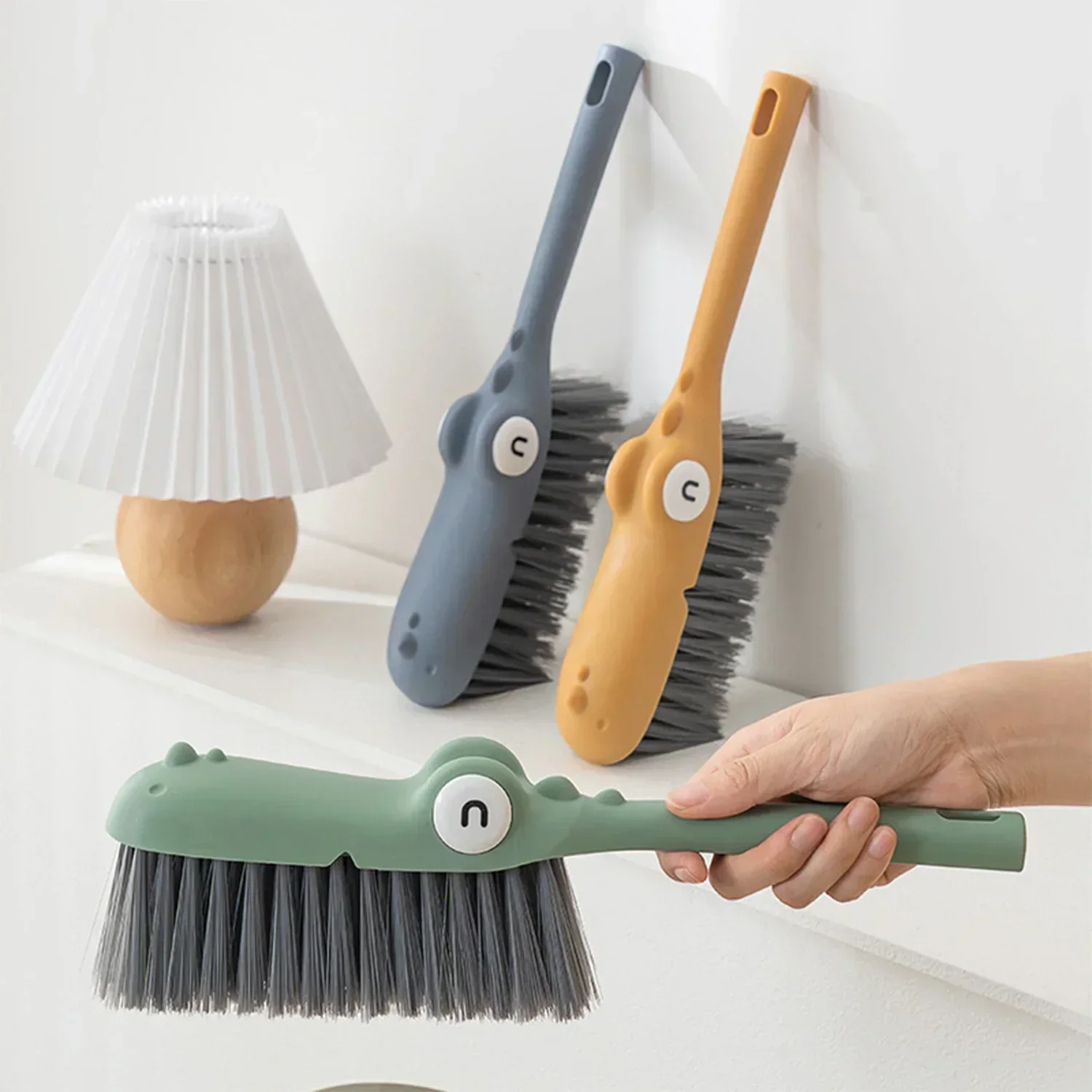 

Cartoon Cleaning Brush Long Handheld Sweeping Bed Sofa Desktop Dust Removal Brush,Household Multi-function Broom,Clothes Brush