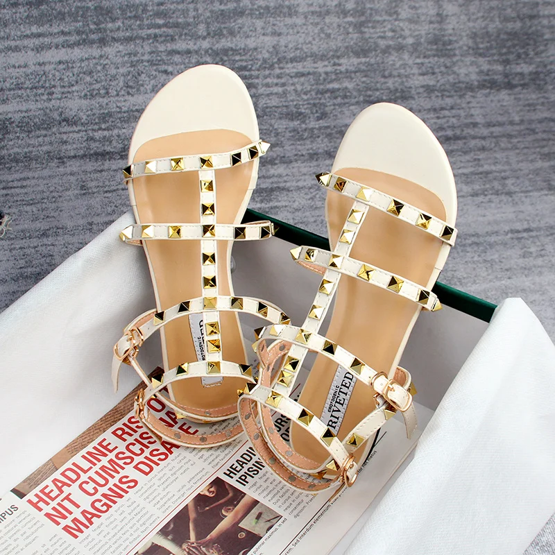 Sandalias planas informales para mujer, zapatos de estilo simple, diseño de remaches, caminar y comprar, 41-43 talla grande, Verano