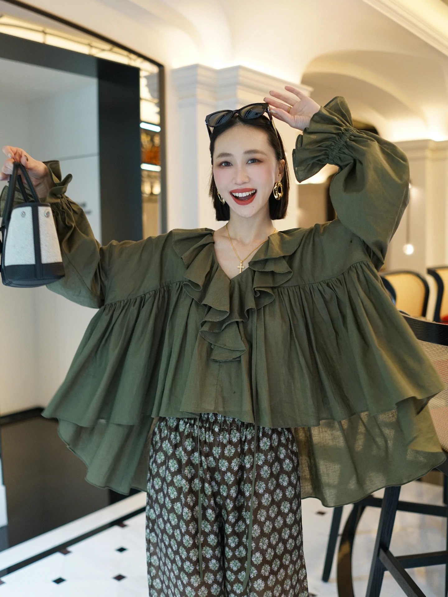 

Romantic V-neck Long Sleeve Babydoll Shirt with Flounce Hem Linen Design French Style Loose Fit Breathable Skin-friendly