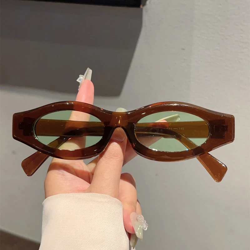 KAMMPT Oval Sunglasses 2024 New Fashion Vintage Candy Color Beach Vacation Shades Women Retro Vintage Brand Outdoor Sun Glasses