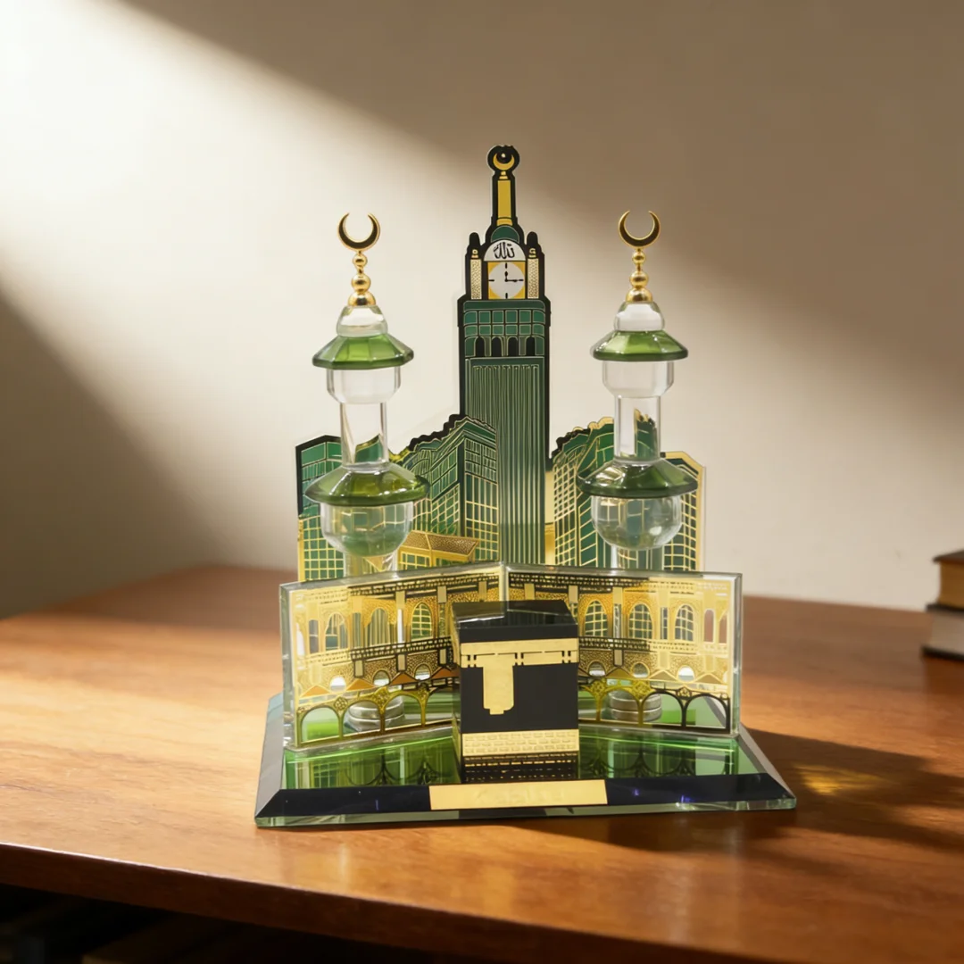 Adorno de Resina de la Torre del Reloj con Columnas Gemelas y la Kaaba, Modelo de Edificio 3D Bañado en Oro, Souvenir Decorativo para Escritorio y Coche