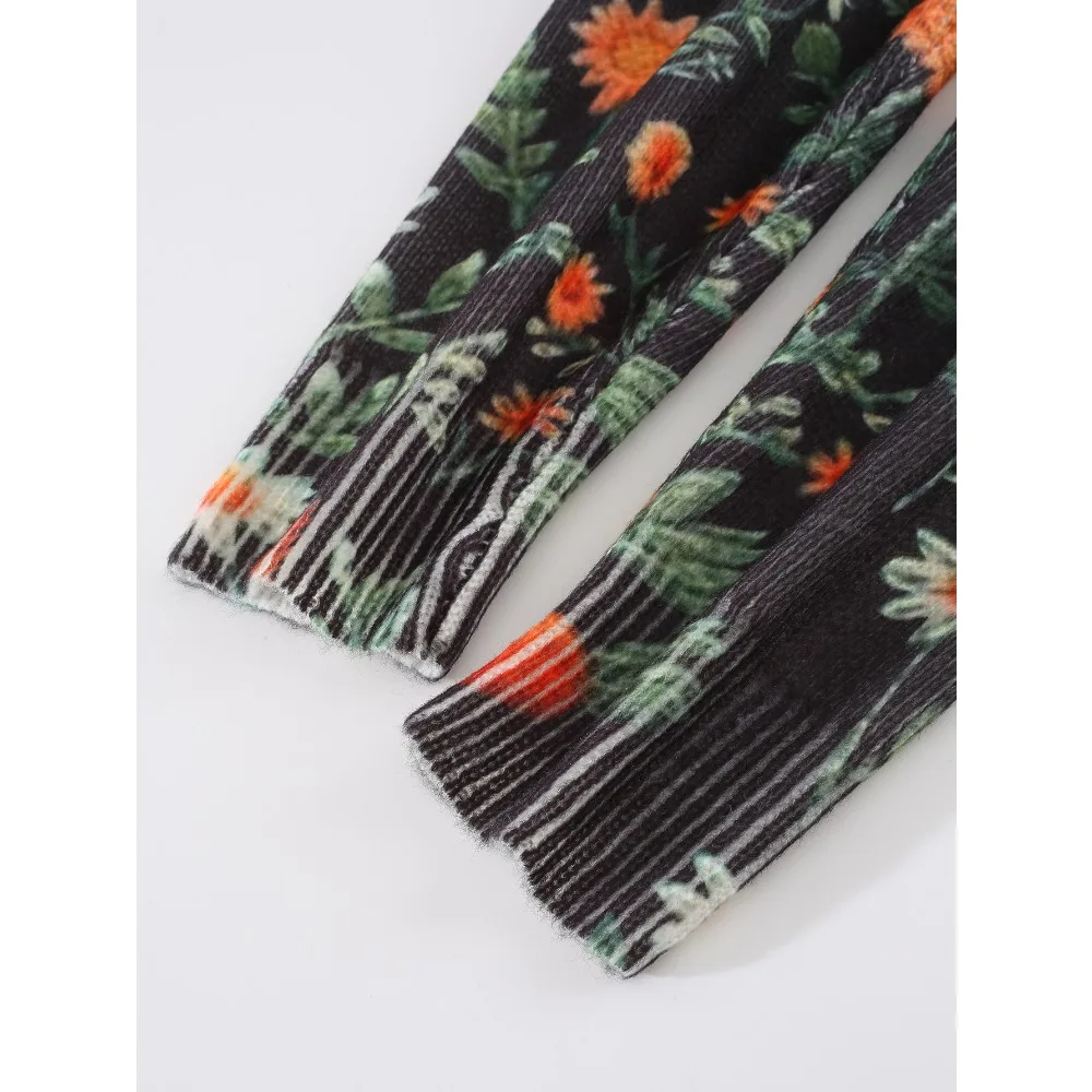 Рисунок 5 - Женский вязаный свитер серого цвета