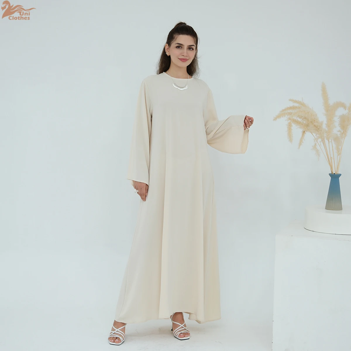 Abaya 2025 Abbigliamento islamico Modesto Nida Chiuso Abaya Donna Abito musulmano Abito lungo a maniche lunghe Abiti da donna con cintura