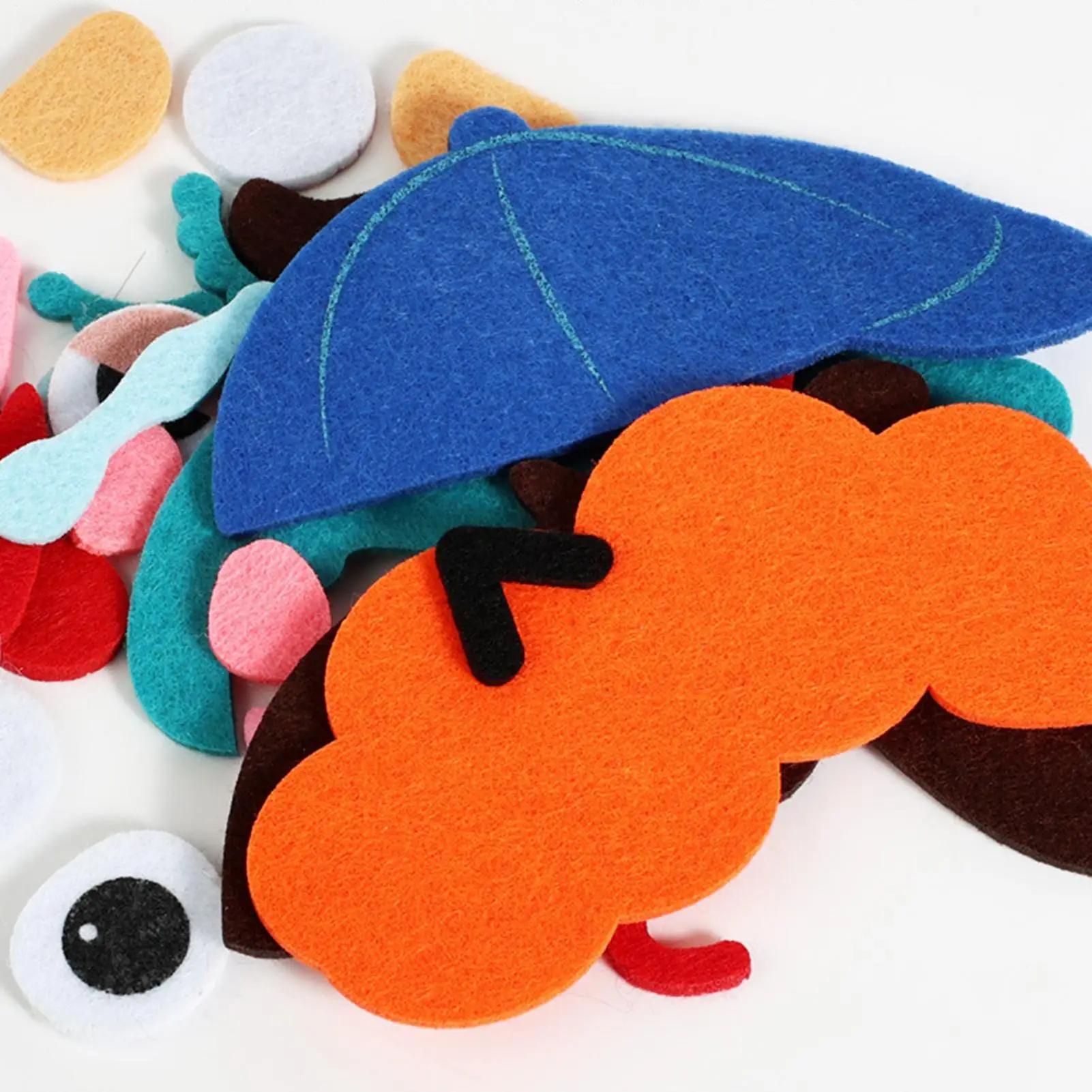 Gioco di apprendimento emotivo del giocattolo del viso di espressione del feltro dei bambini con le carte flash Giocattolo di apprendimento emotivo sociale per la scuola materna del bambino