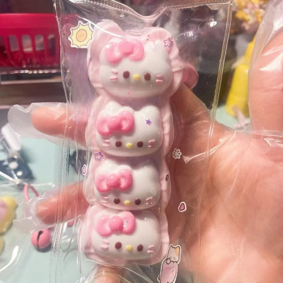 Sanrio Cute Hello Kitty Cream Stick Squeeze Toy Argilla para alívio do estresse (pintada à mão, tamanho pode ser assimétrico)