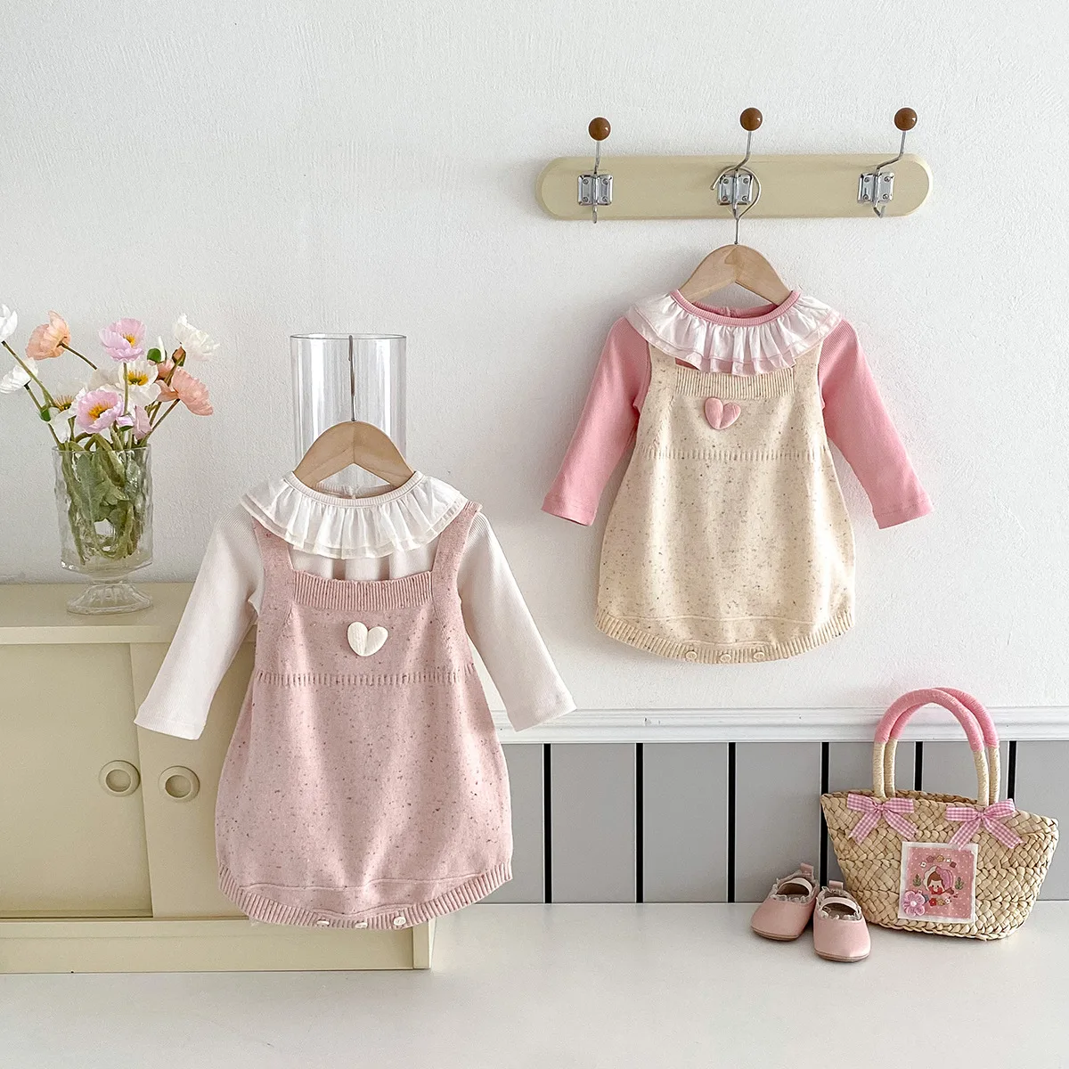 Babykleding Herfst 2024 Nieuwe Modieuze Meisjes Shirt Met Lange Mouwen Mouwloze Zoete Romper Modieuze Prinses Zoete Kleding