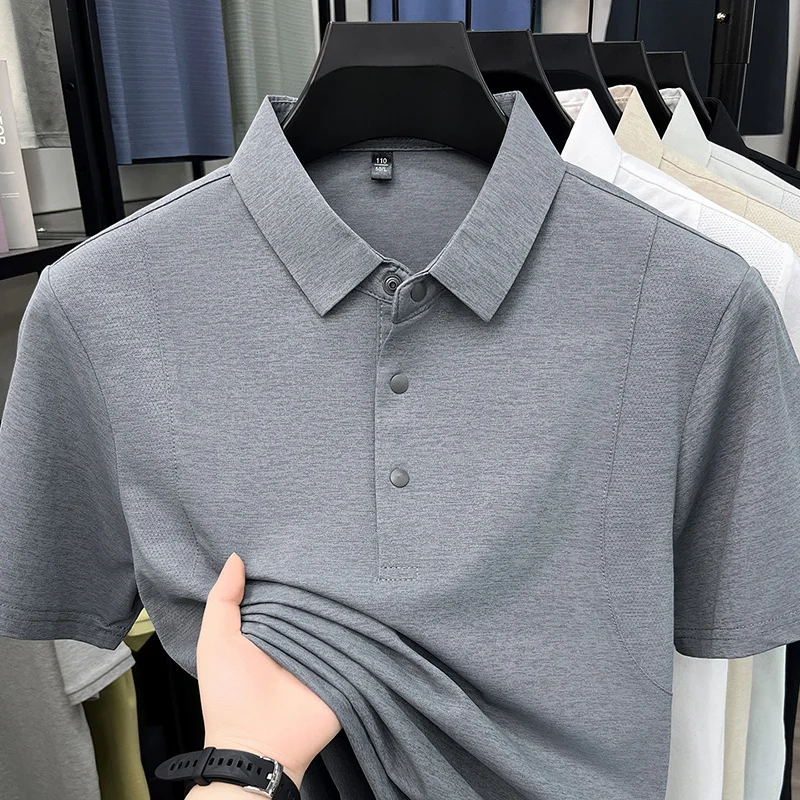 Slim-Fit-Poloshirt mit halber Knopfleiste für Herren, belüftete Seitenpaneele, Business-Meeting, Kurzstreckenreise, Kleidungsstück – Detail 17