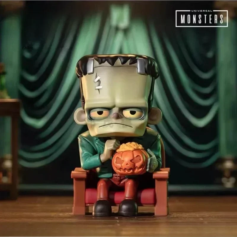 Universal Monsters Series Mysterious Blind Box Lucky Movie TV Charakter Modell Figur Puppe Spielzeug Dekor Ornament Überraschung Geschenk Weihnachten