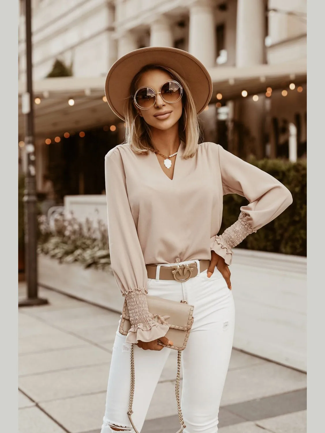 

Fashion Hollow Lace Stitching Pullover White Blouse Chic Back V-shaped Stylish Sexy V-neck Long Sleeve Shirt Elegant Tops