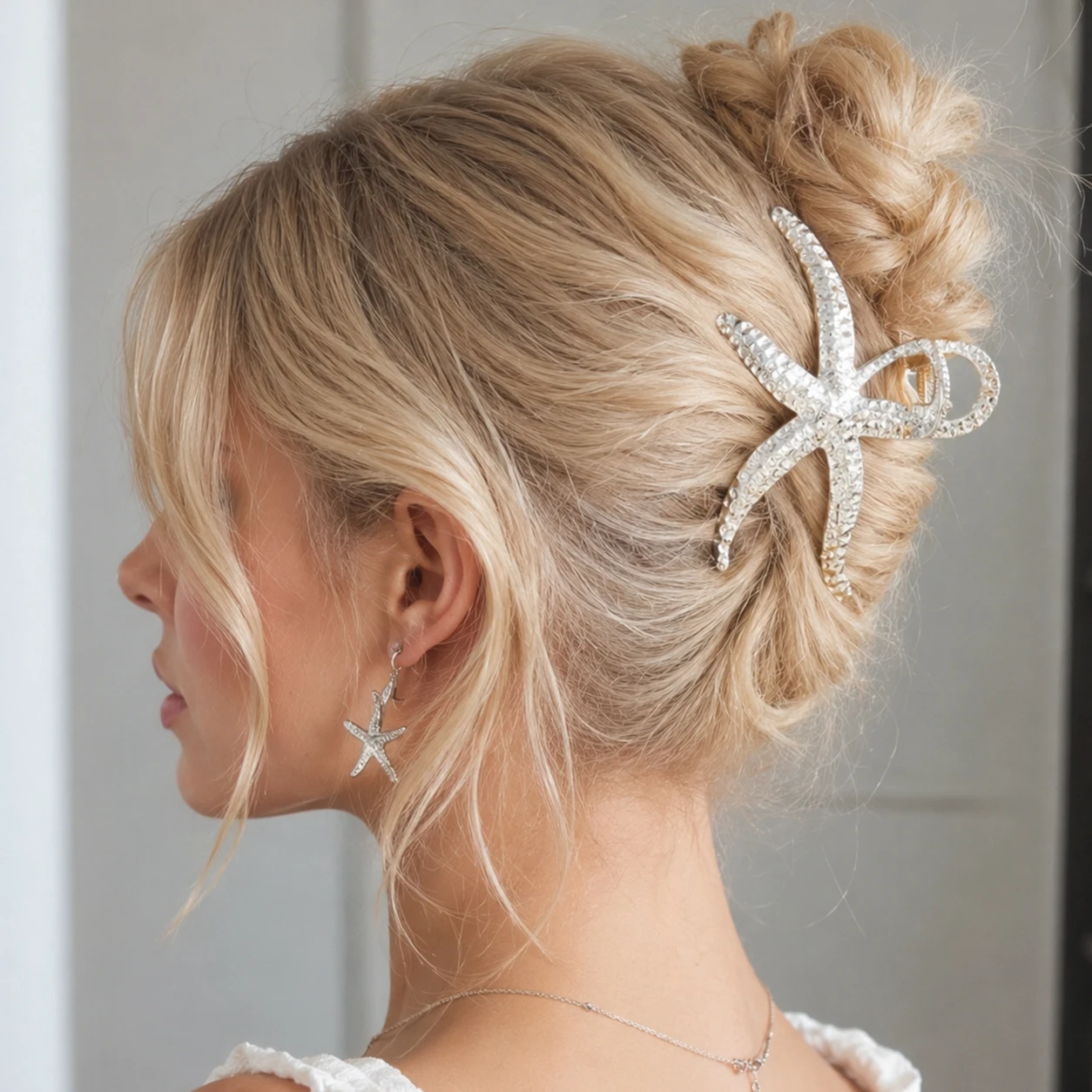 Starfish Hair Claw Clip for Women Girls Alloy Metal Sea Star Hair Crab Clamp Non Slip Beach Hair Accessories Elegant Bun Holders