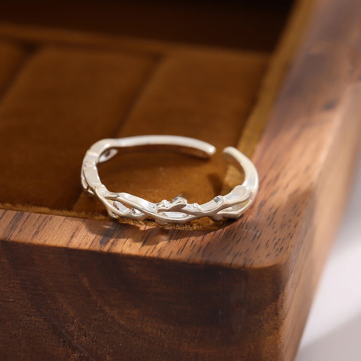 Women's 925 Sterling Silver Twig Thorn Leaf Opening Ring