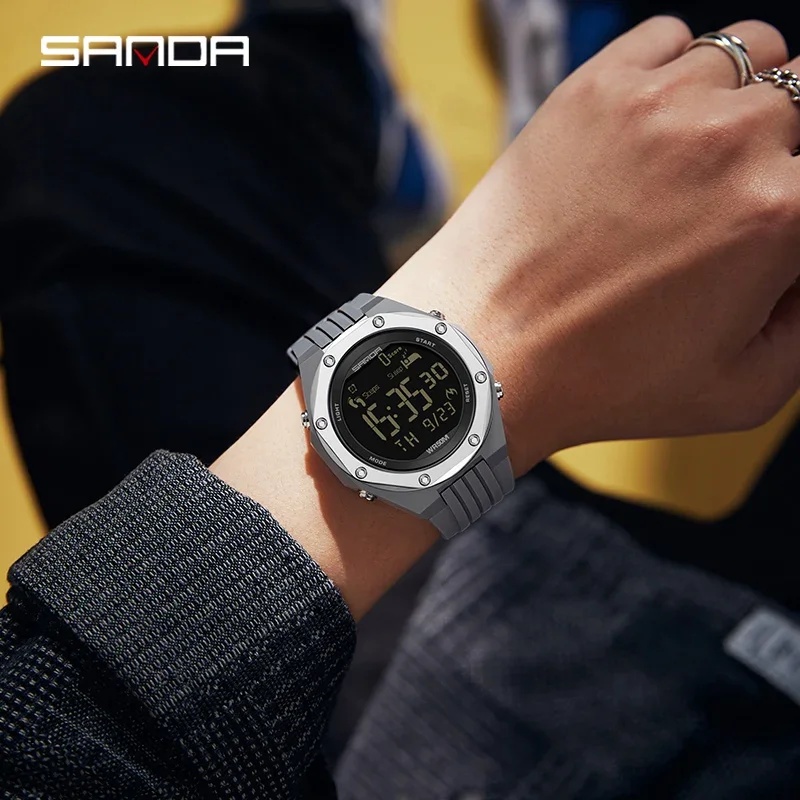 SANDA-reloj electrónico para deportes, cronógrafo sencillo con pantalla de un solo paso, resistente al agua, con luz nocturna, nuevo, 6117, 2023