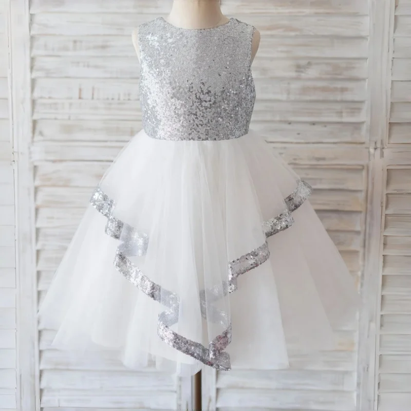 Sleeveless Silver Sequin Tulle Flower Girl Dress Round Neck Multi Strap Deep V Back Big Sequin Bow Kids Pageant Wedding Gown