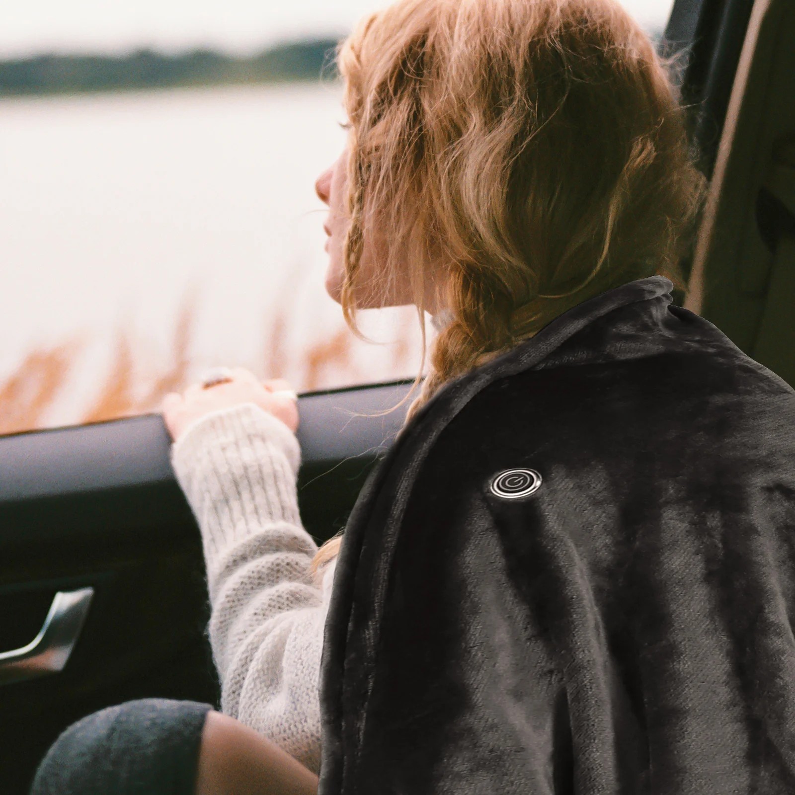 

1Pcs Heated Blanket Soft Coral Fleece Warm Shawl 3-Level Temperature Control Fast Heating for Winter Home and Outdoor