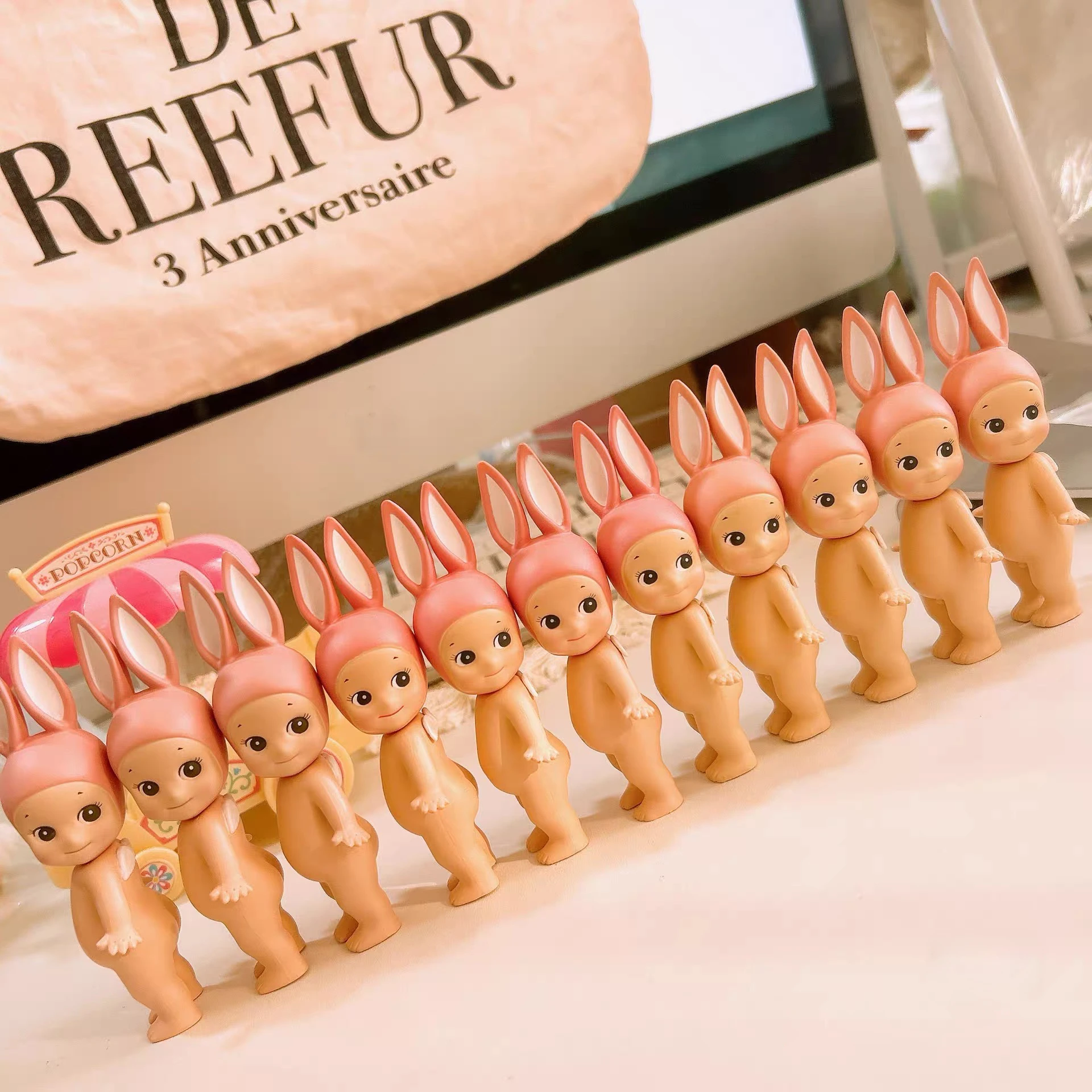 

Мини-фигурка Сонни Ангела Розовые кролики 2005 года выпуска и 2016 г. Без коробки Без сумки Слепая коробка